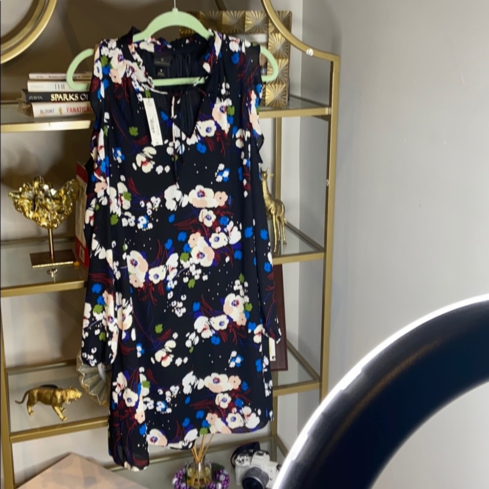 Flower patterned dress 🌺